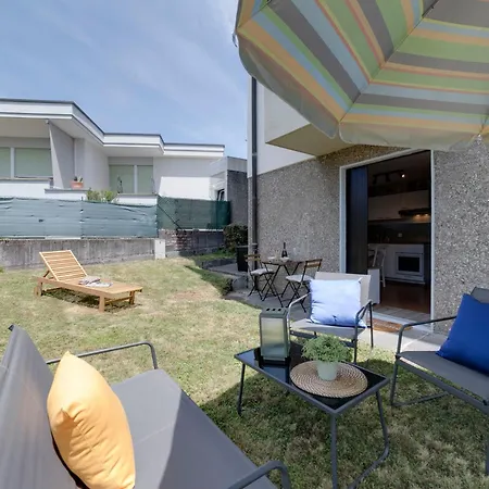 Sunflowers, Monte Bre & Wifi, Free Parking *