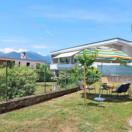Apartment Sunflowers, Monte Bre & Wifi, Free Parking