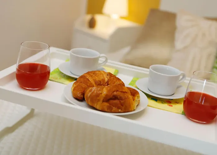 Sunflowers, Monte Bre & Wifi, Free Parking Apartamento