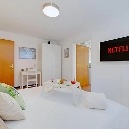 Sunflowers, Monte Bre & Wifi, Free Parking * ルガーノ