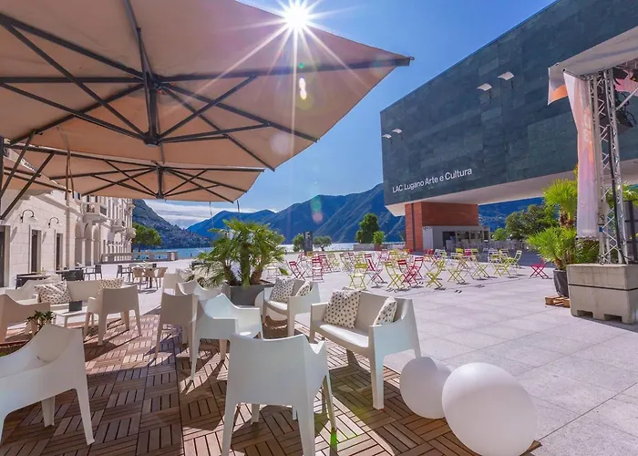 Sunflowers, Monte Bre & Wifi, Free Parking