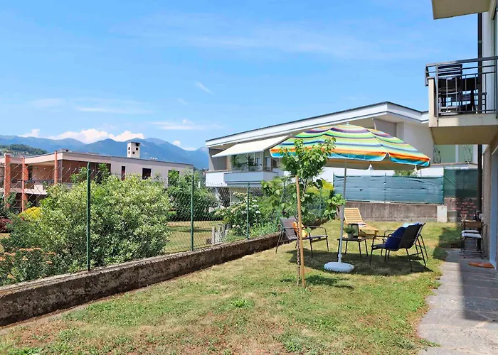 アパート Sunflowers, Monte Bre & Wifi, Free Parking